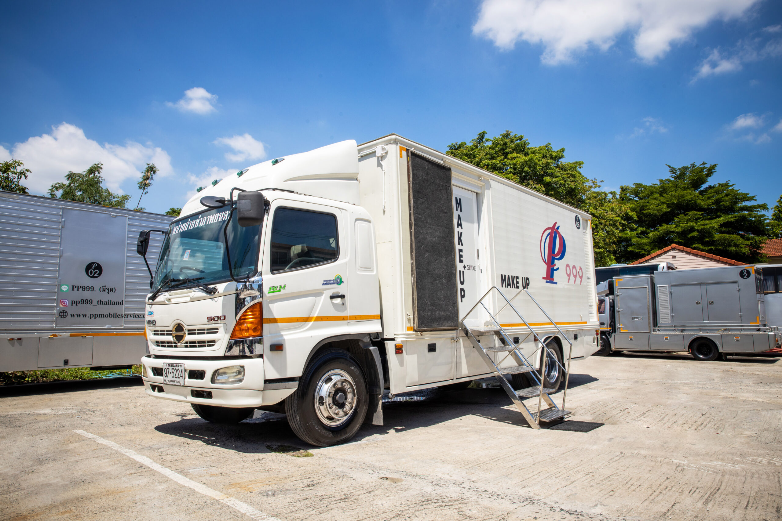 pp999 รถแต่งหน้า 11