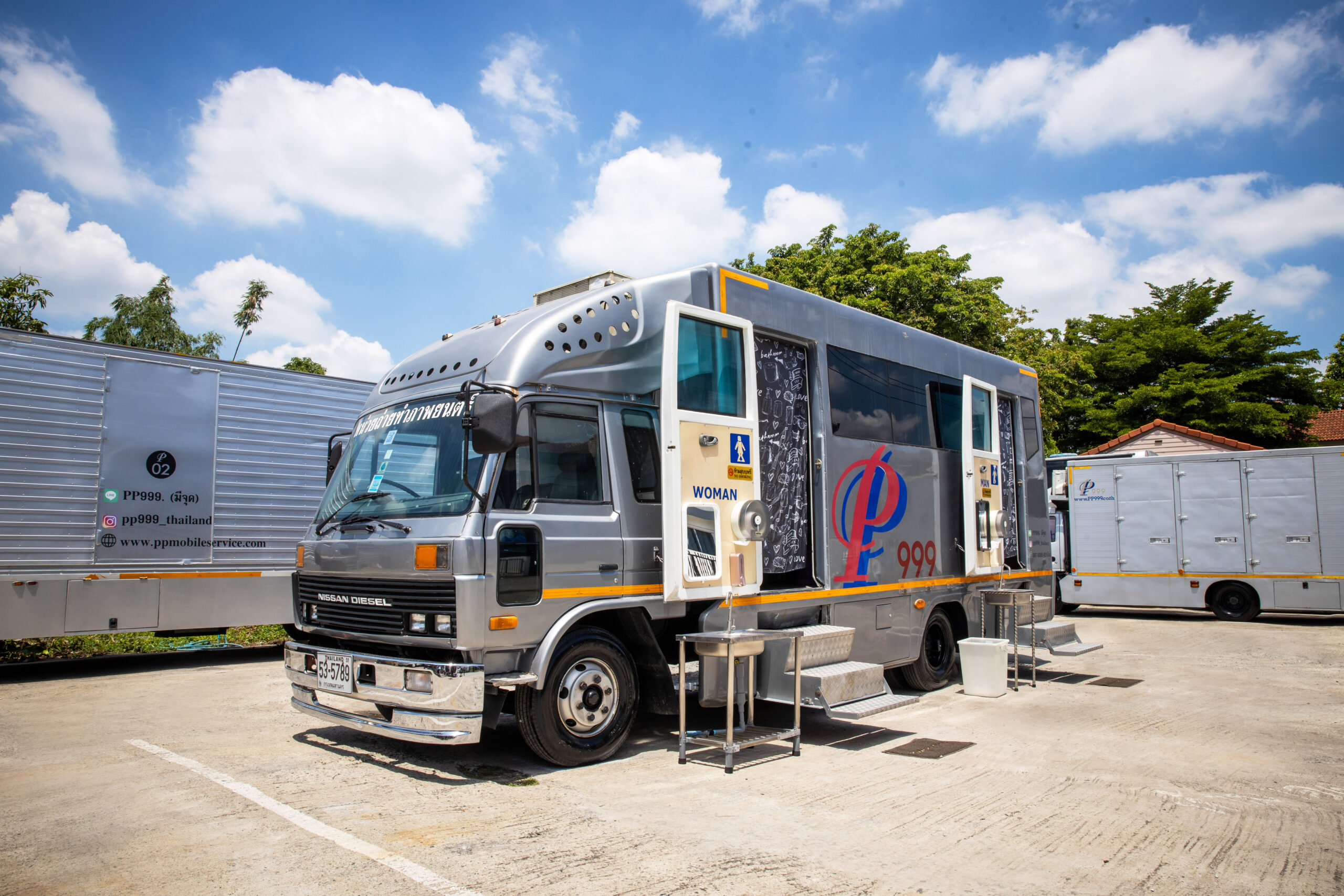 รถสุขาเคลื่อนที่ให้เช่า 69