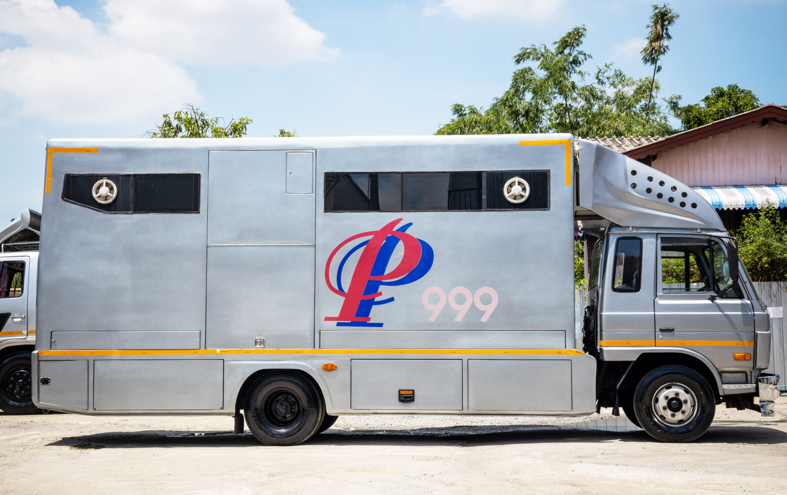 รถสุขาเคลื่อนที่ให้เช่า 71