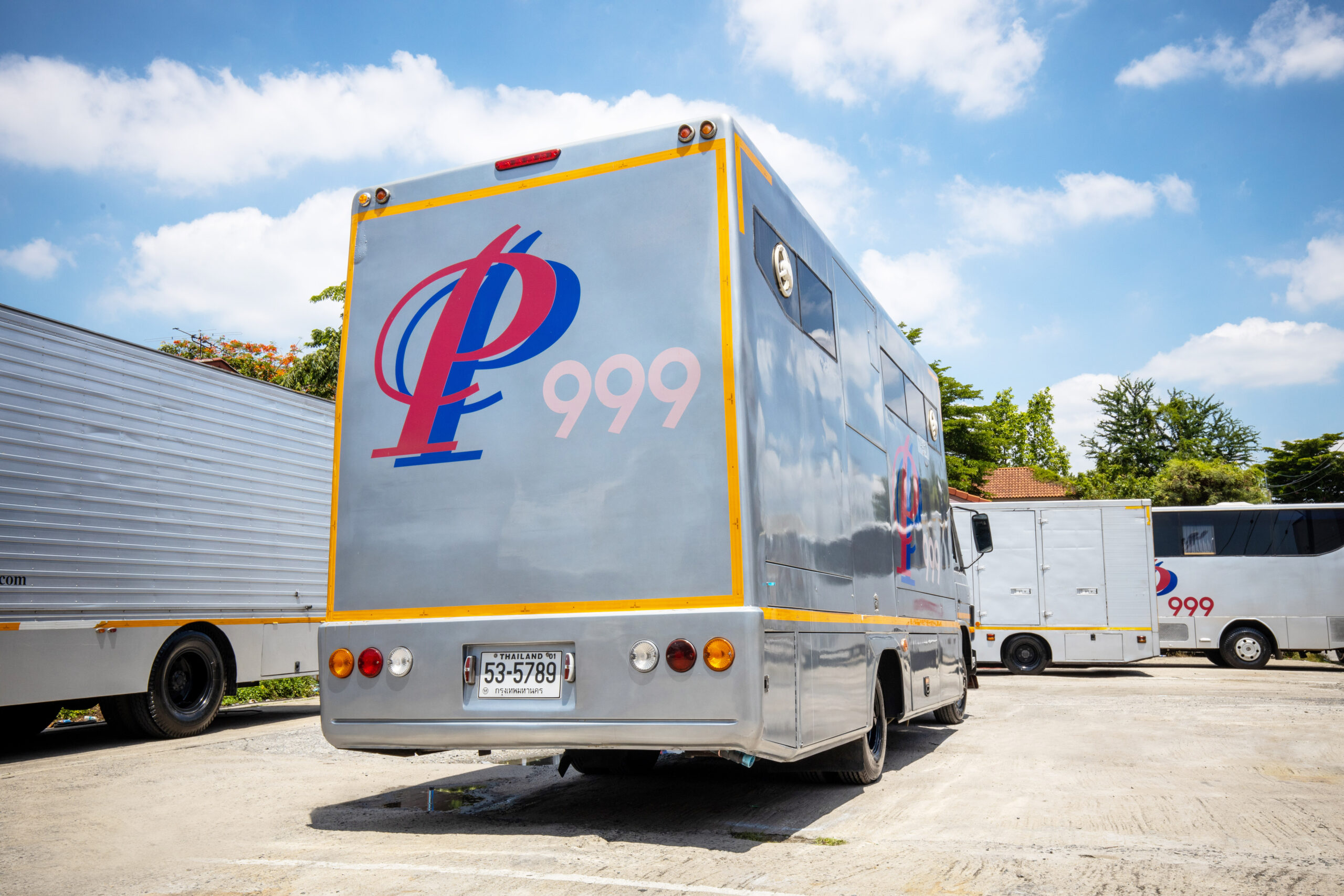 รถสุขาเคลื่อนที่ให้เช่า 72