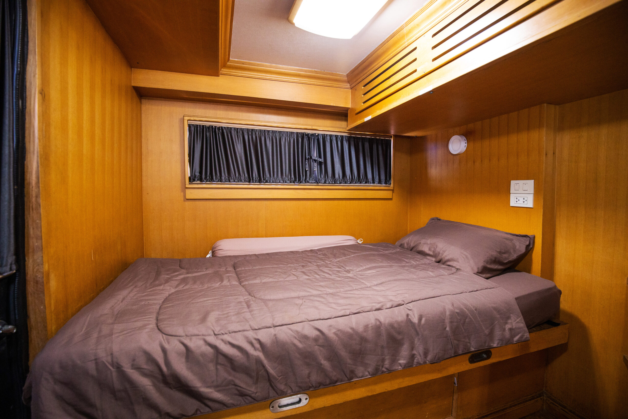 รถบ้านเคลื่อนที่ 42