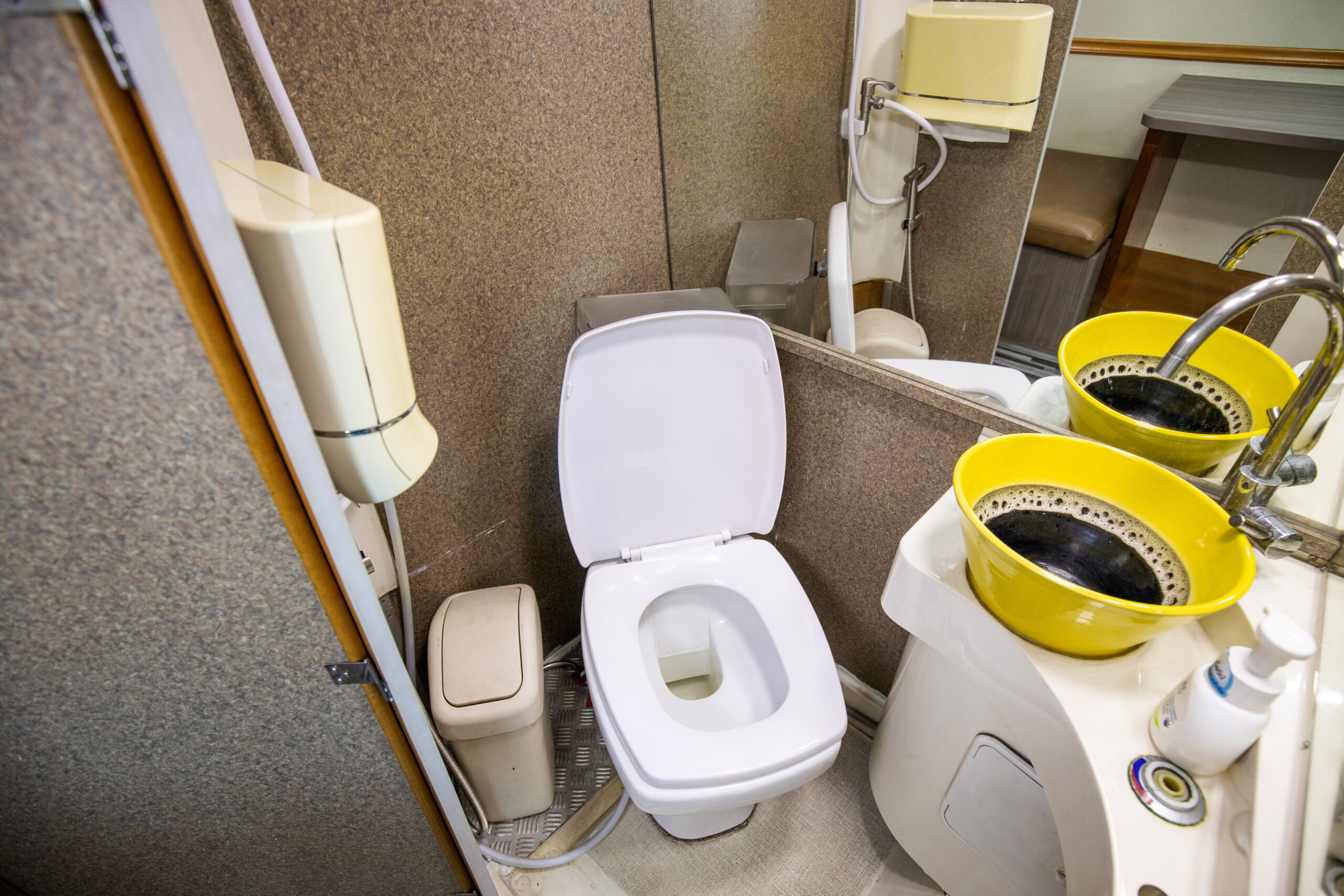 pp999รถบ้านเคลื่อนที่ 70