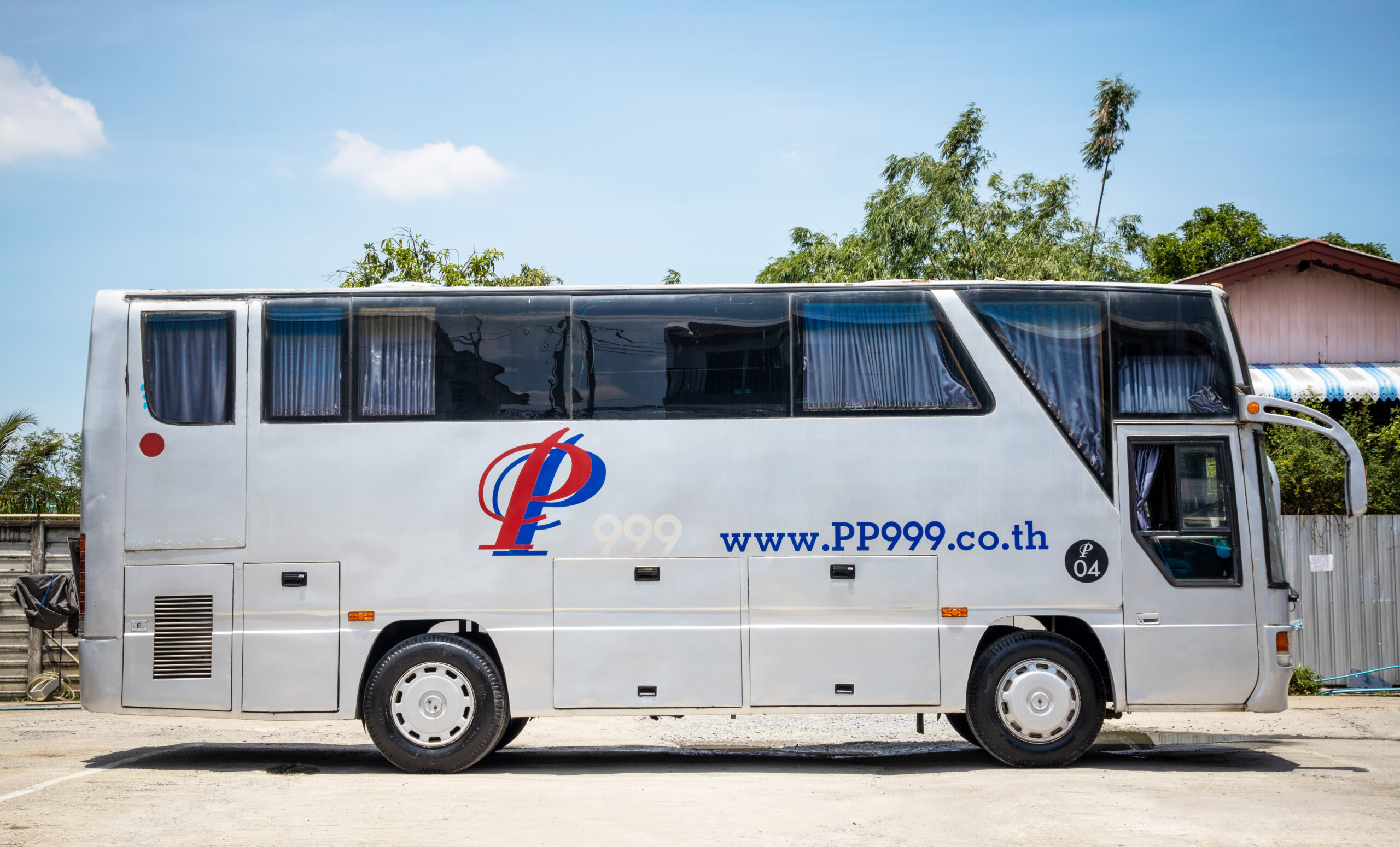 รถบ้านเคลื่อนที่ 50