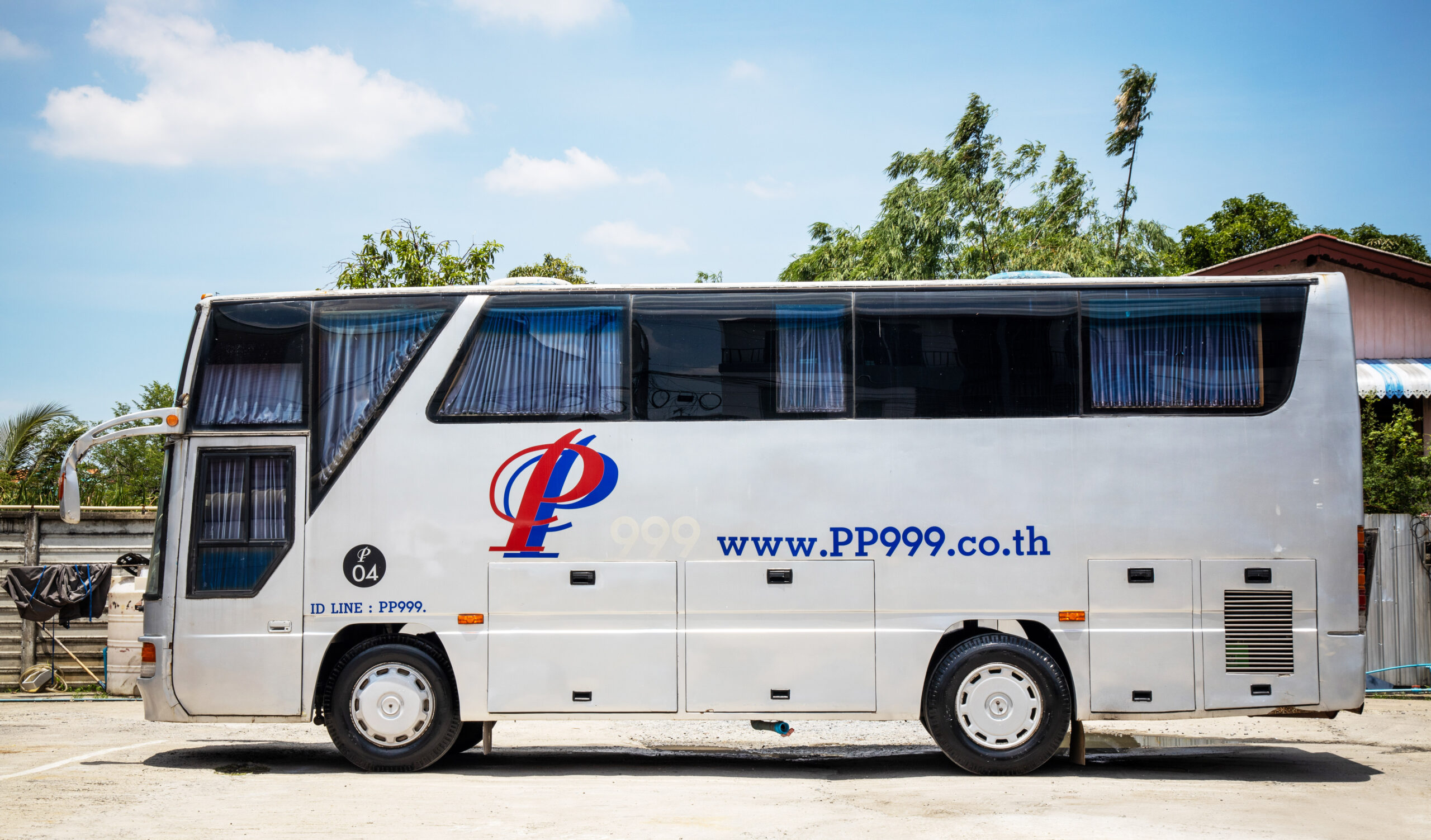 รถบ้านเคลื่อนที่ 47